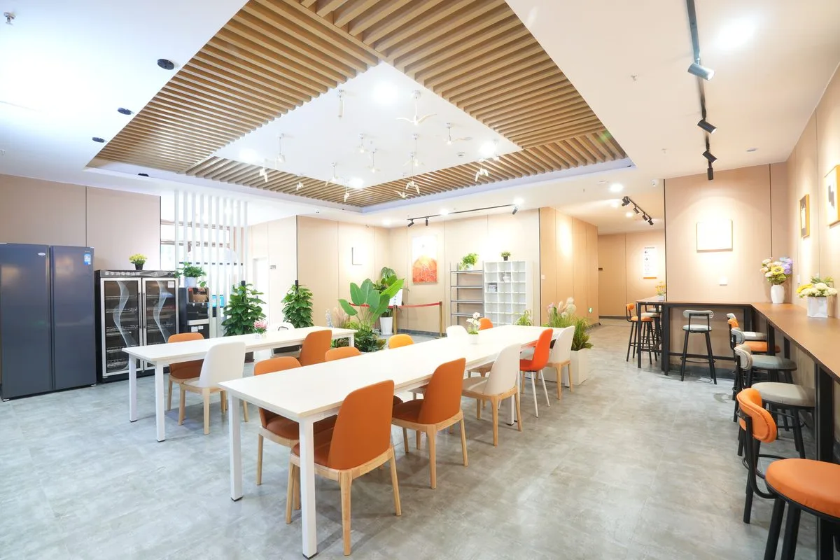 橘舍青年酒店（西七里塘地铁站店）大厅